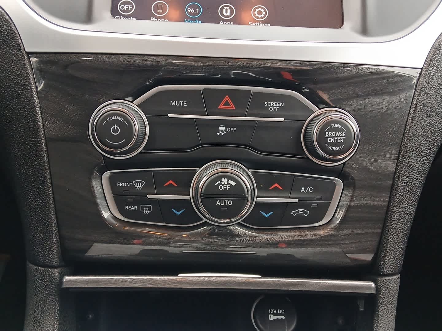 2022 Chrysler 300 Touring