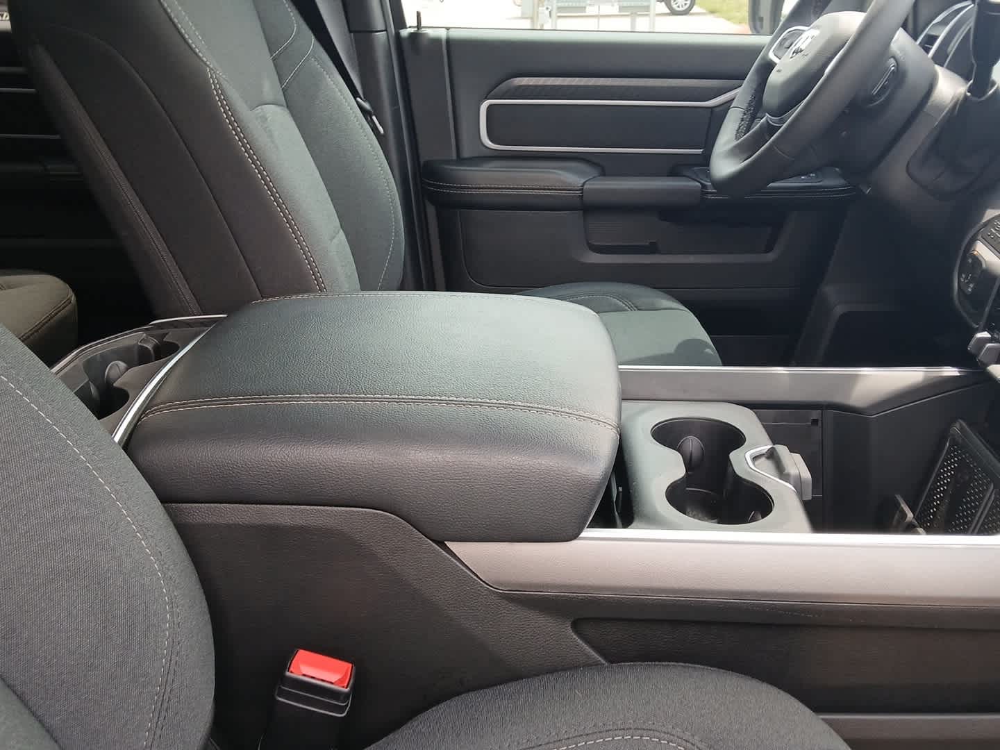 2025 RAM 3500 Big Horn Crew Cab 4x4 8' Box