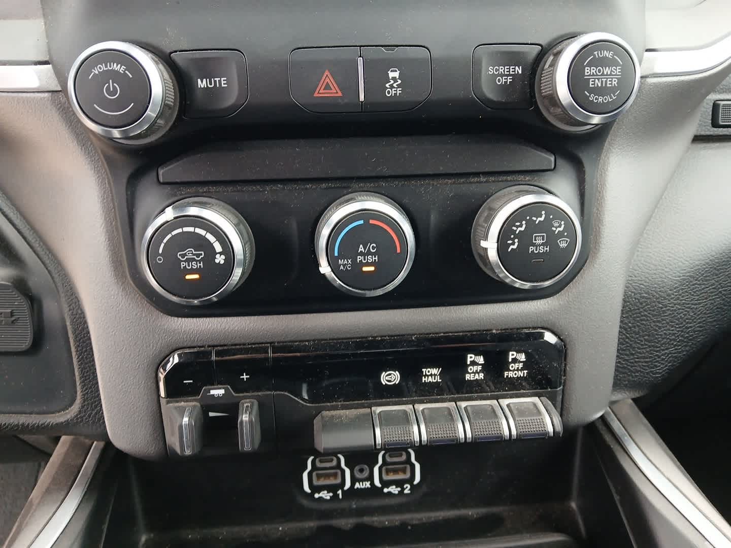 2024 RAM Ram 2500 Big Horn Crew Cab 4x4 6'4' Box