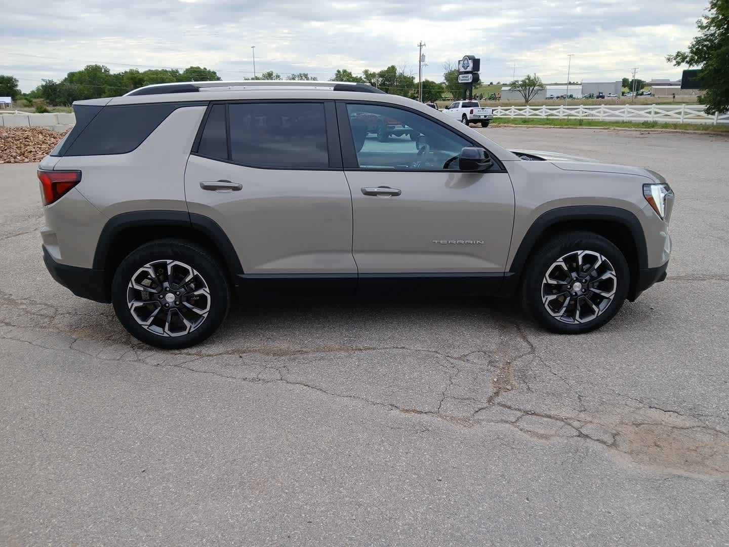 2025 GMC Terrain AWD Elevation
