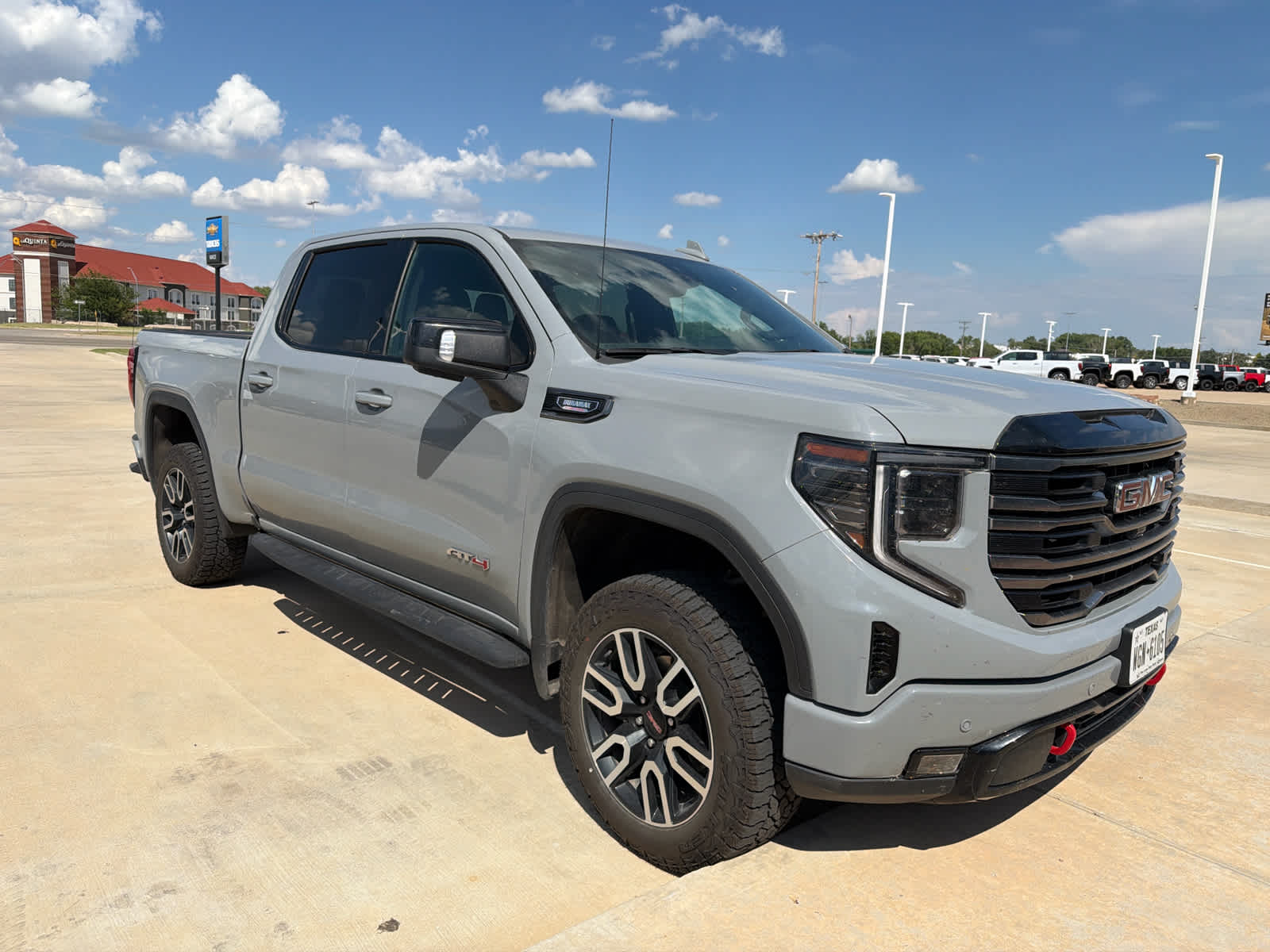 2025 GMC Sierra 1500 4WD Crew Cab Short Box AT4