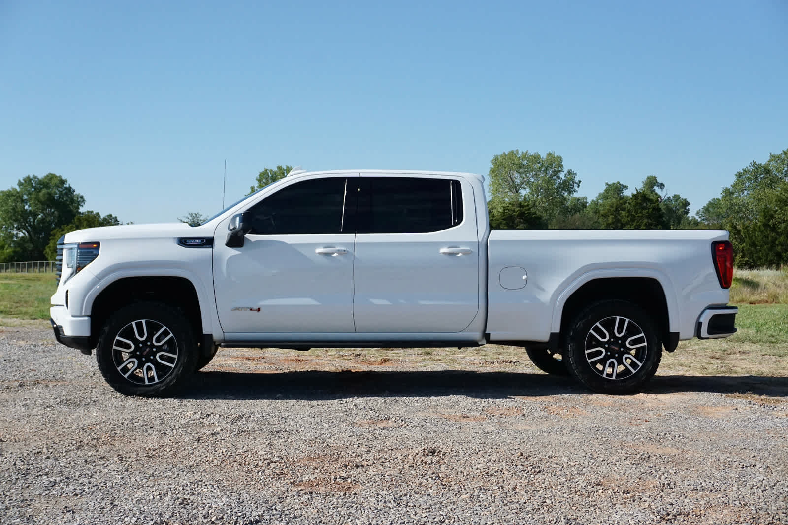2026 GMC Sierra 1500 Crew Cab, Standard Bed, AT4, 4WD