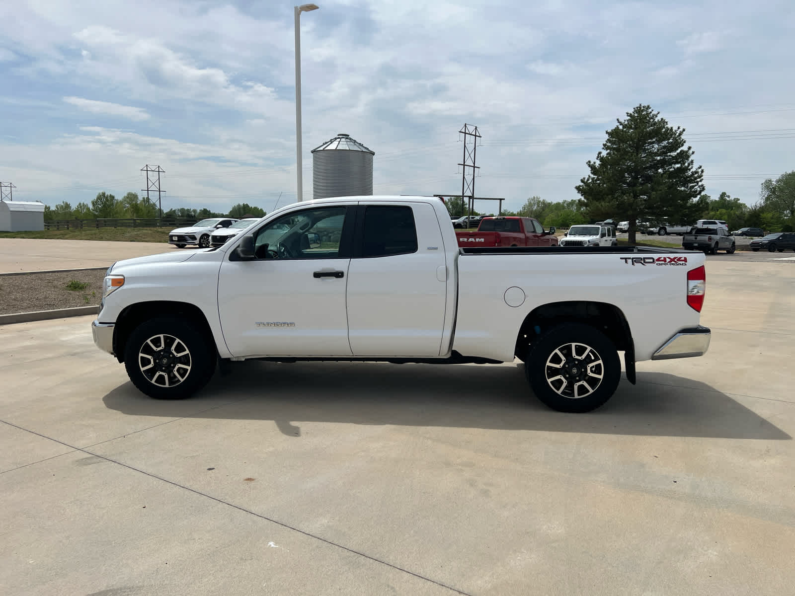 2016 Toyota Tundra SR5 4.6L V8