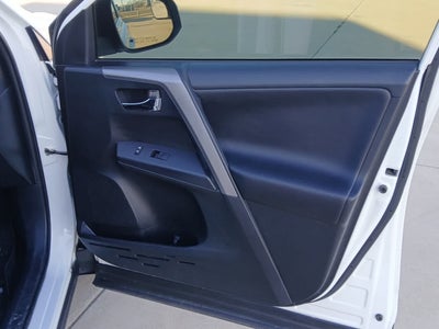 2018 Toyota RAV4 Hybrid XLE