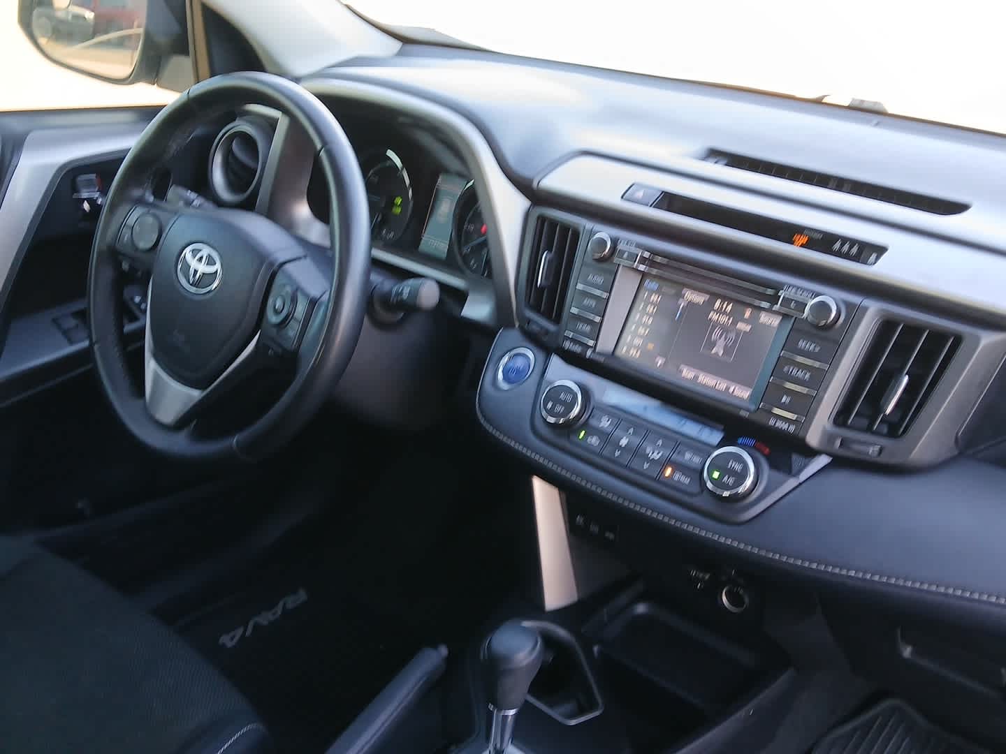 2018 Toyota RAV4 Hybrid XLE