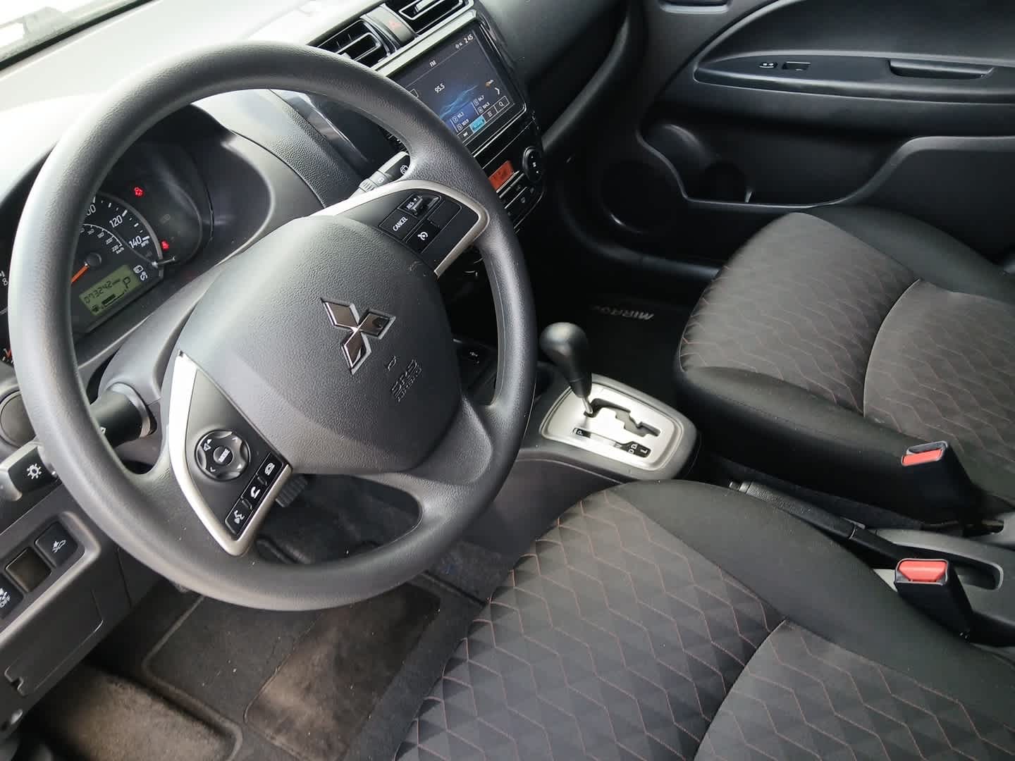 2024 Mitsubishi Mirage ES