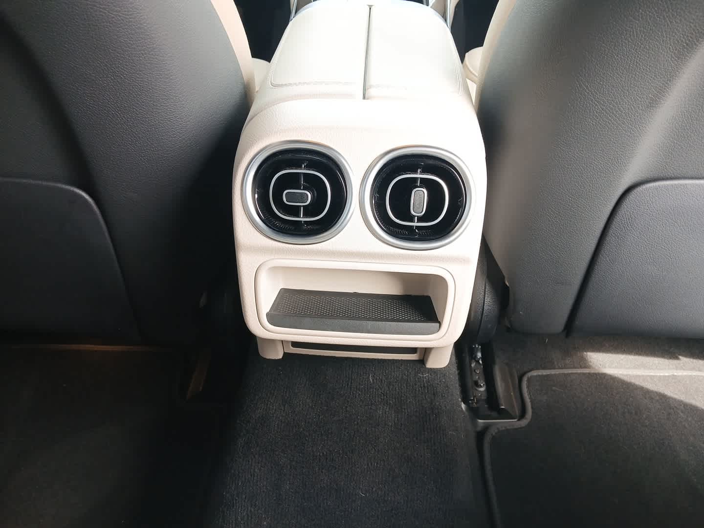 2025 Mercedes-Benz C 300 C 300