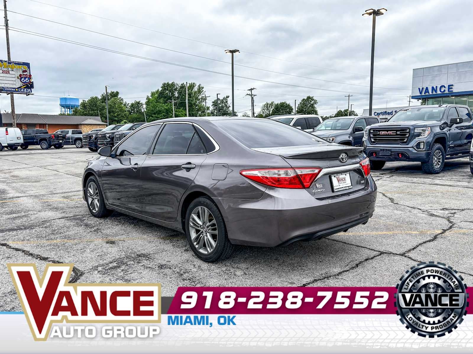 2017 Toyota Camry SE