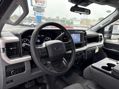 2025 Ford Super Duty F-350 SRW XL