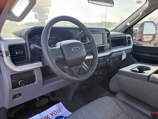 2025 Ford Super Duty F-350 DRW XL