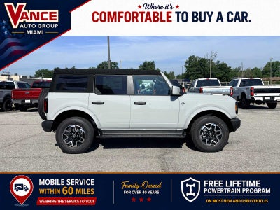 2026 Ford Bronco Outer Banks