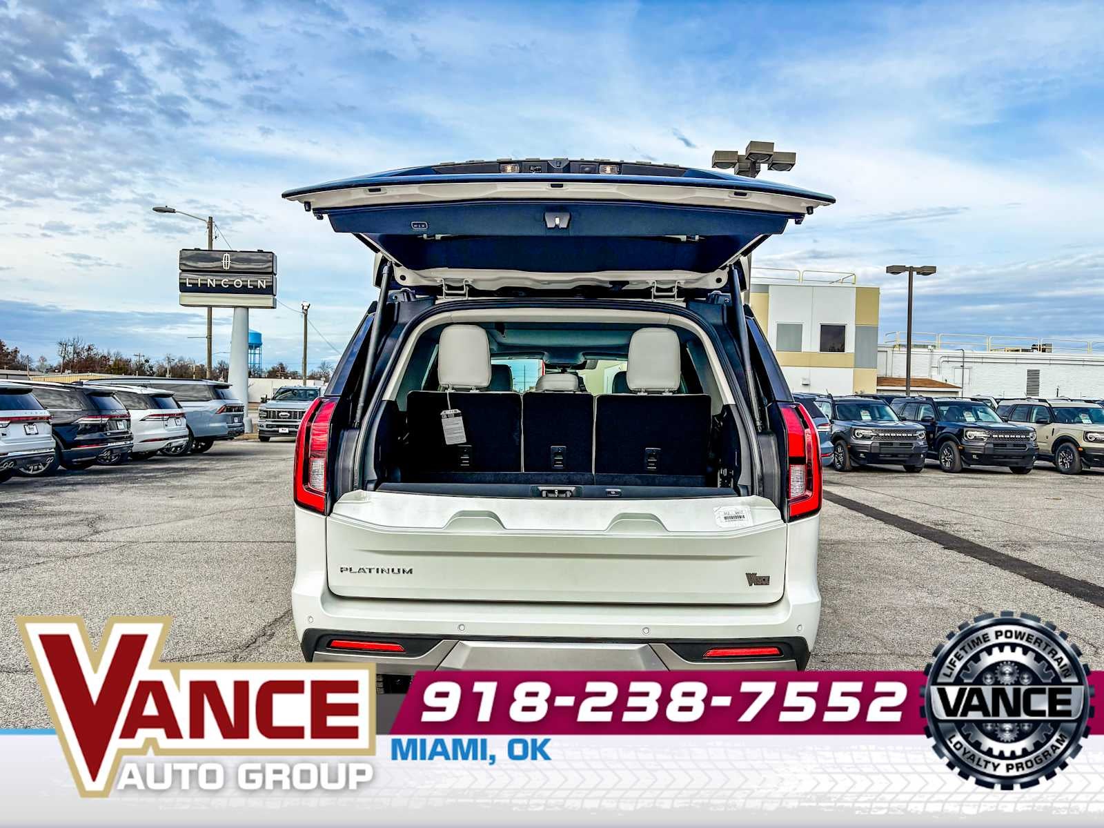 2025 Ford Expedition Platinum