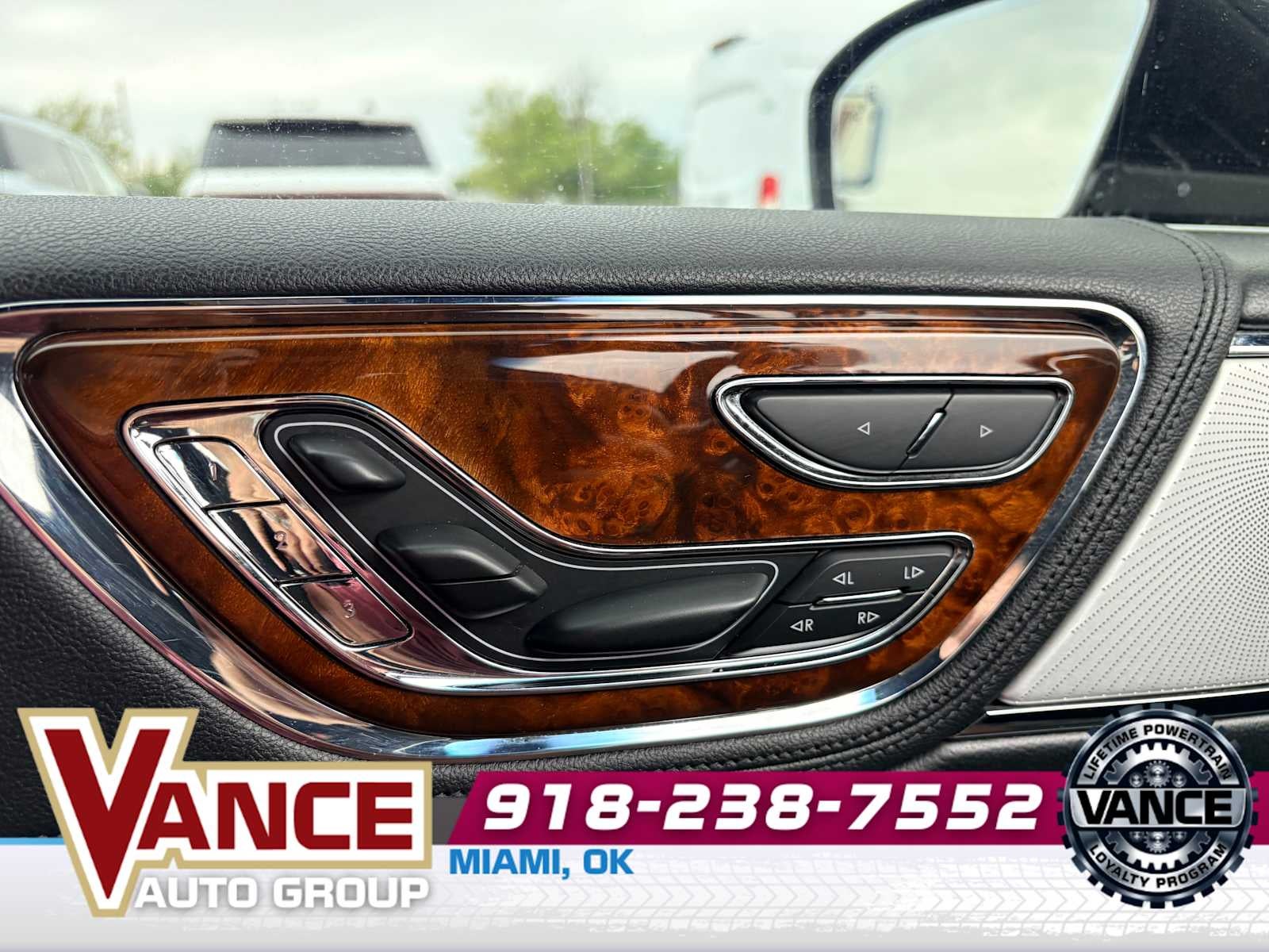 2017 Lincoln Continental Reserve