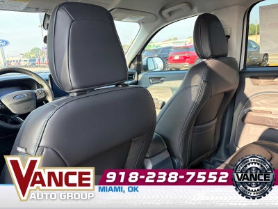 2025 Ford Maverick Lobo Standard