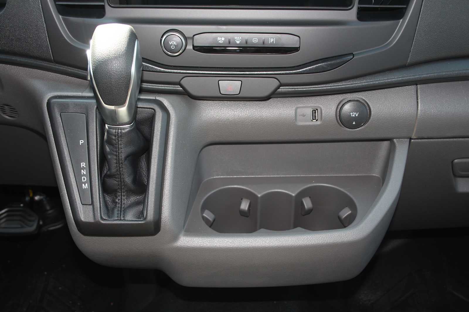 2026 Ford Transit Passenger Wagon XL