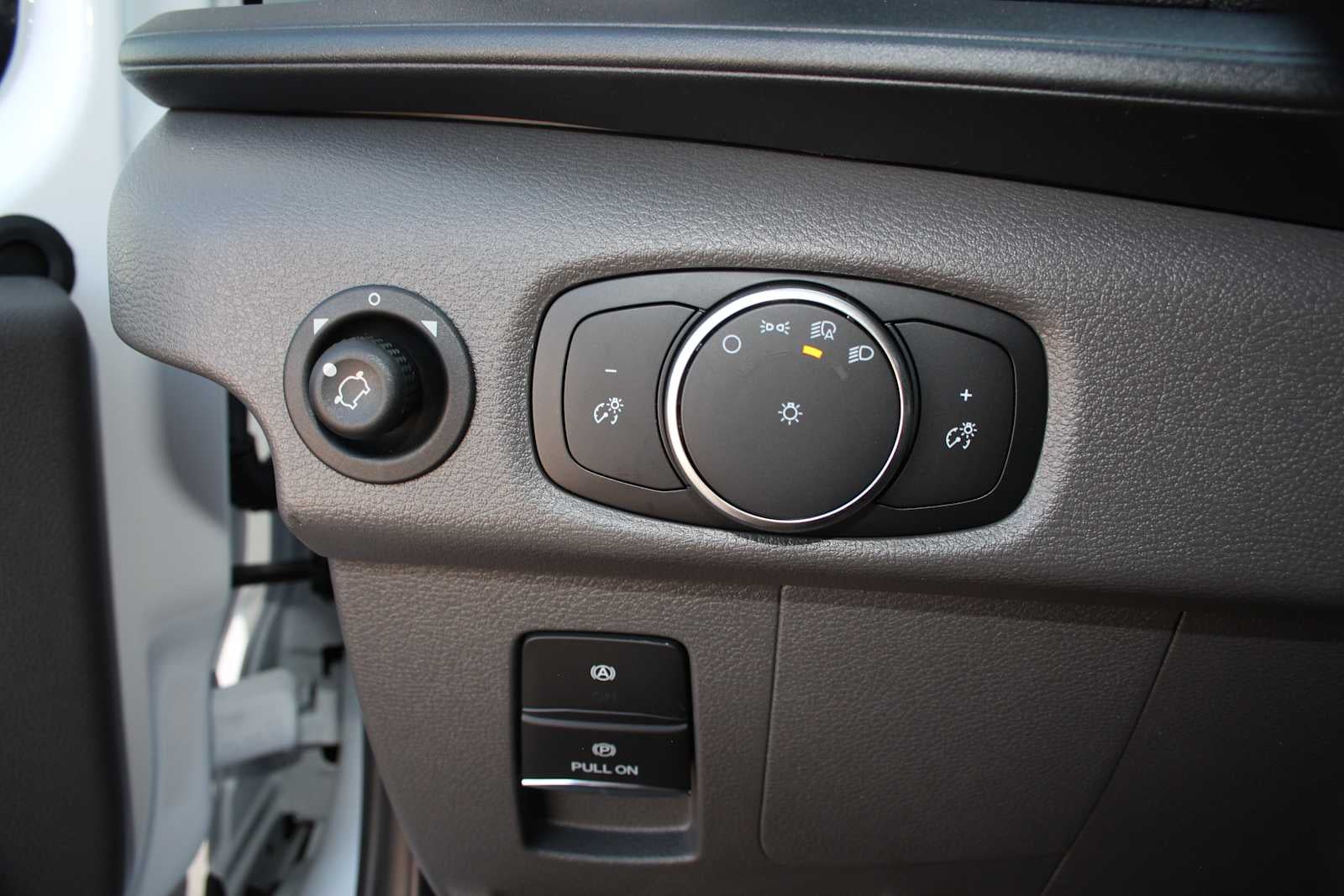 2026 Ford Transit Passenger Wagon XL