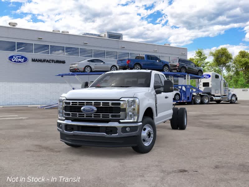 2026 Ford Super Duty F-350 DRW Chassis Cab XL