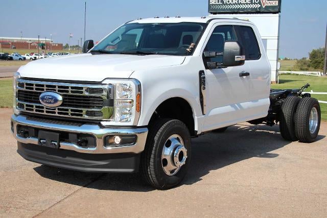 2026 Ford Super Duty F-350 DRW XL