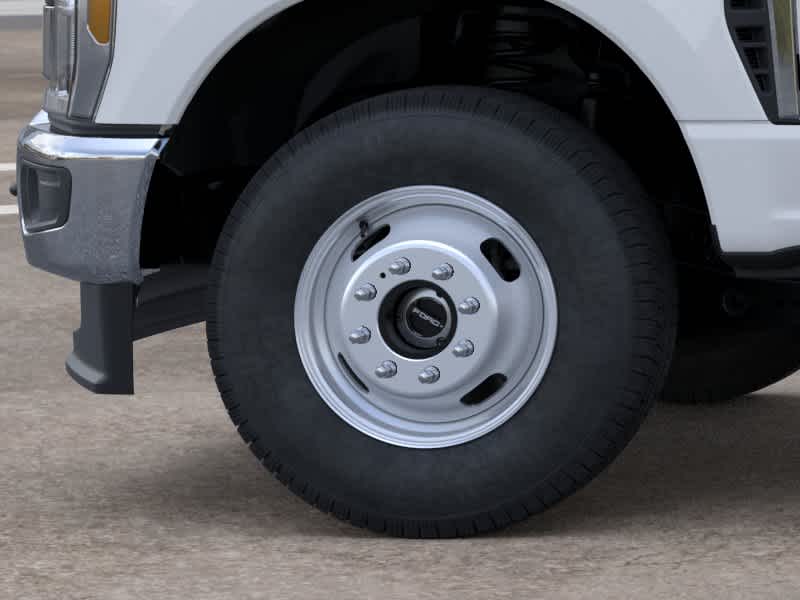 2026 Ford Super Duty F-350 DRW Chassis Cab XL