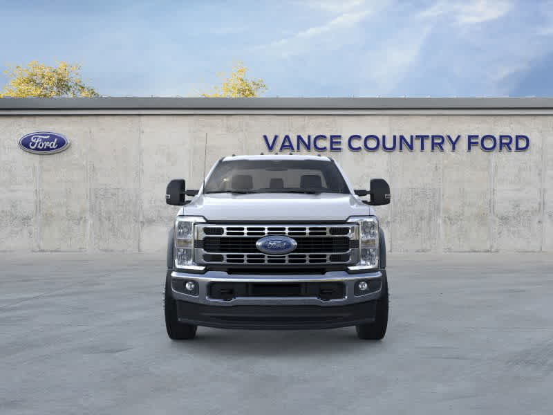 2025 Ford Super Duty F-550 DRW F-550® XL