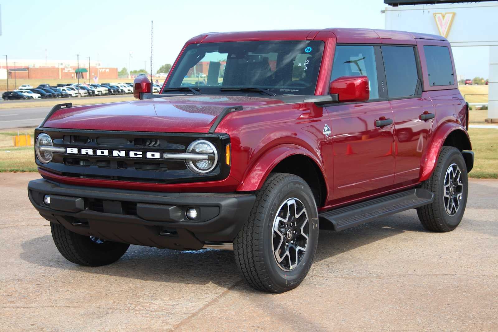 2026 Ford Bronco Outer Banks