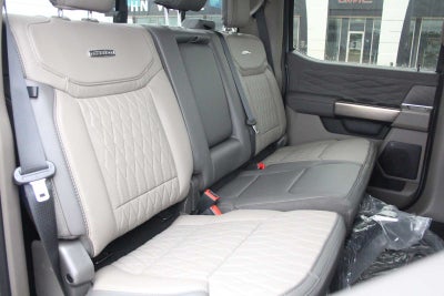 2026 Ford Super Duty F-350 SRW Platinum