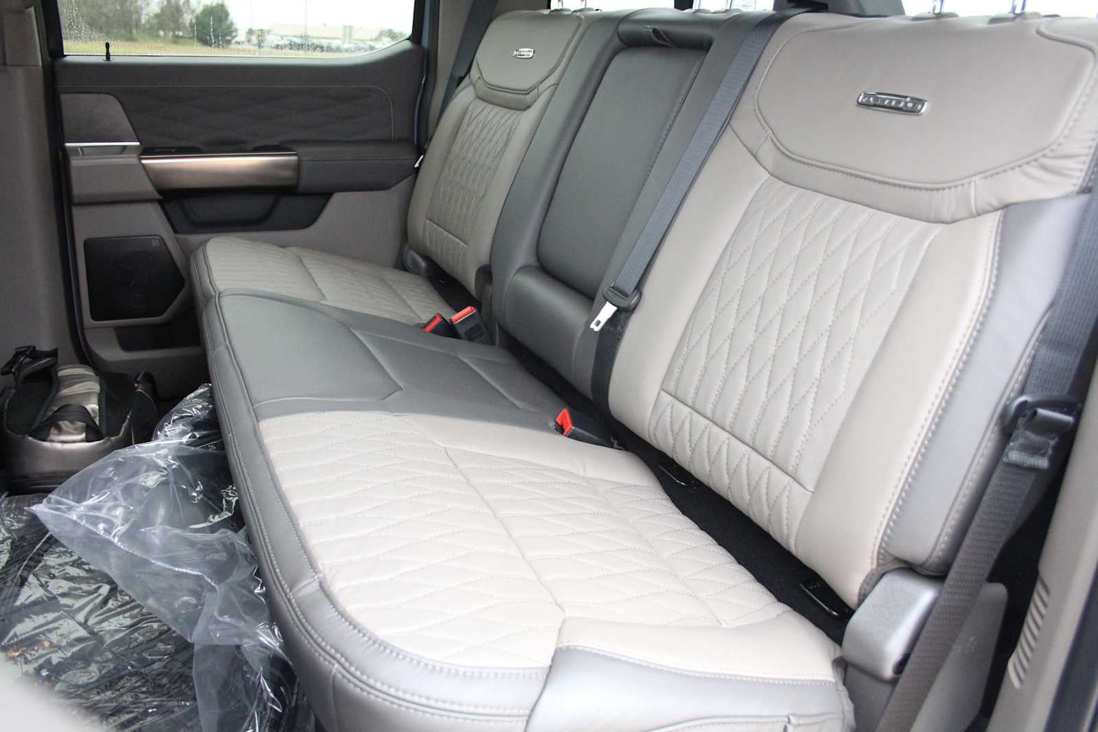 2026 Ford Super Duty F-350 SRW Platinum