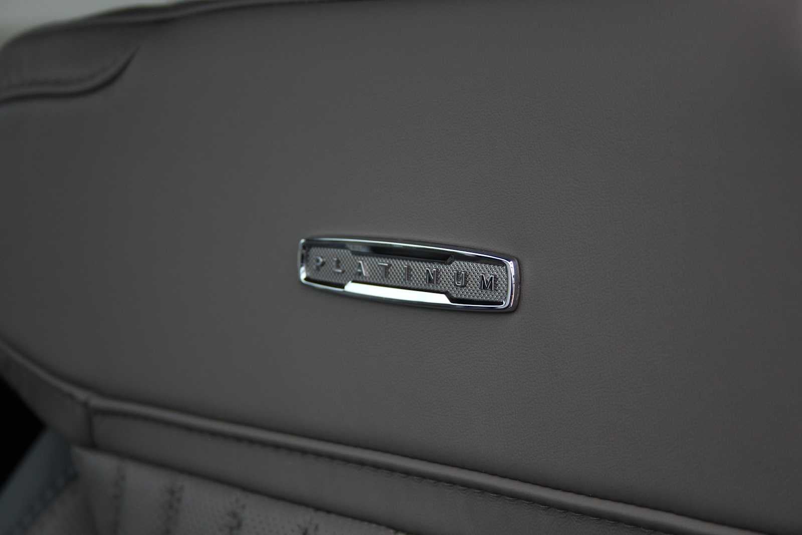 2026 Ford Super Duty F-350 SRW Platinum