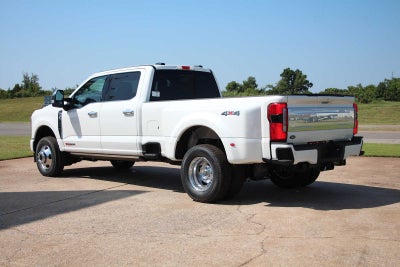 2026 Ford Super Duty F-350 DRW Pickup Platinum