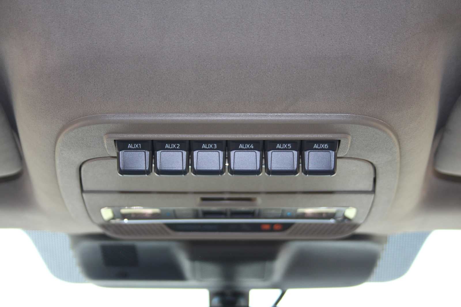 2026 Ford Super Duty F-350 DRW Pickup Platinum