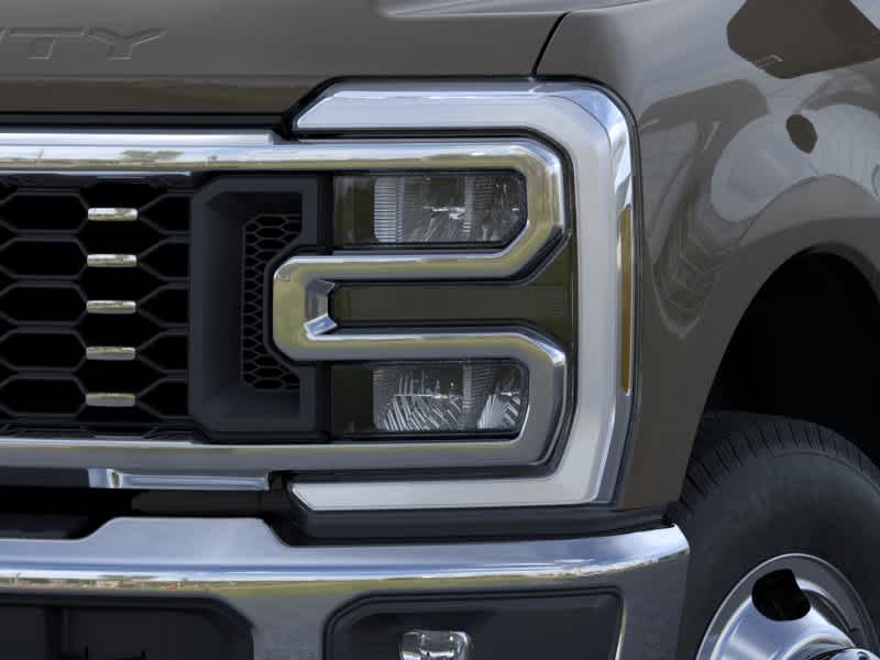 2026 Ford Super Duty F-350 DRW Pickup LARIAT