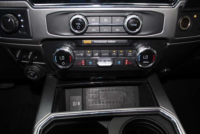 2022 Ford Super Duty F-350 DRW Platinum