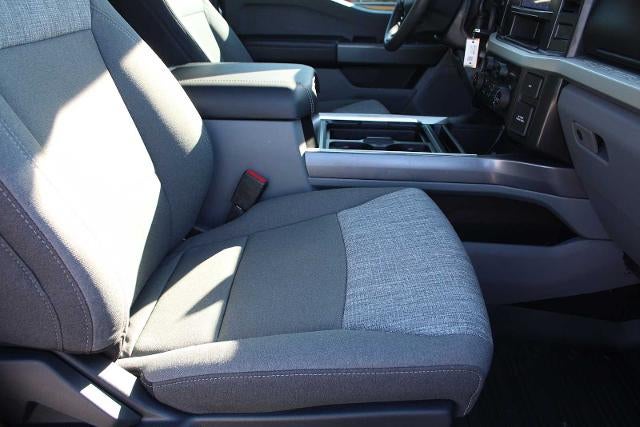 2024 Ford Super Duty F-350 DRW Pickup XLT