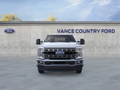 2026 Ford Super Duty F-350 DRW Pickup XLT