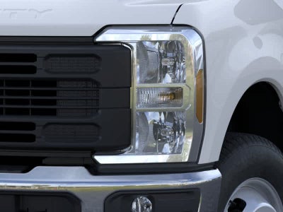 2026 Ford Super Duty F-350 DRW Pickup XL