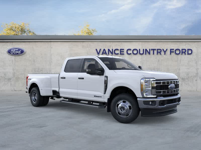 2026 Ford Super Duty F-350 DRW Pickup XL