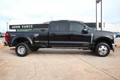 2024 Ford Super Duty F-350 DRW LARIAT