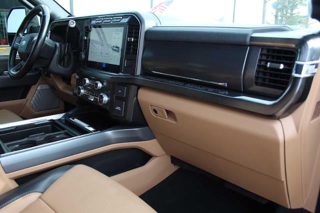 2024 Ford Super Duty F-350 DRW LARIAT