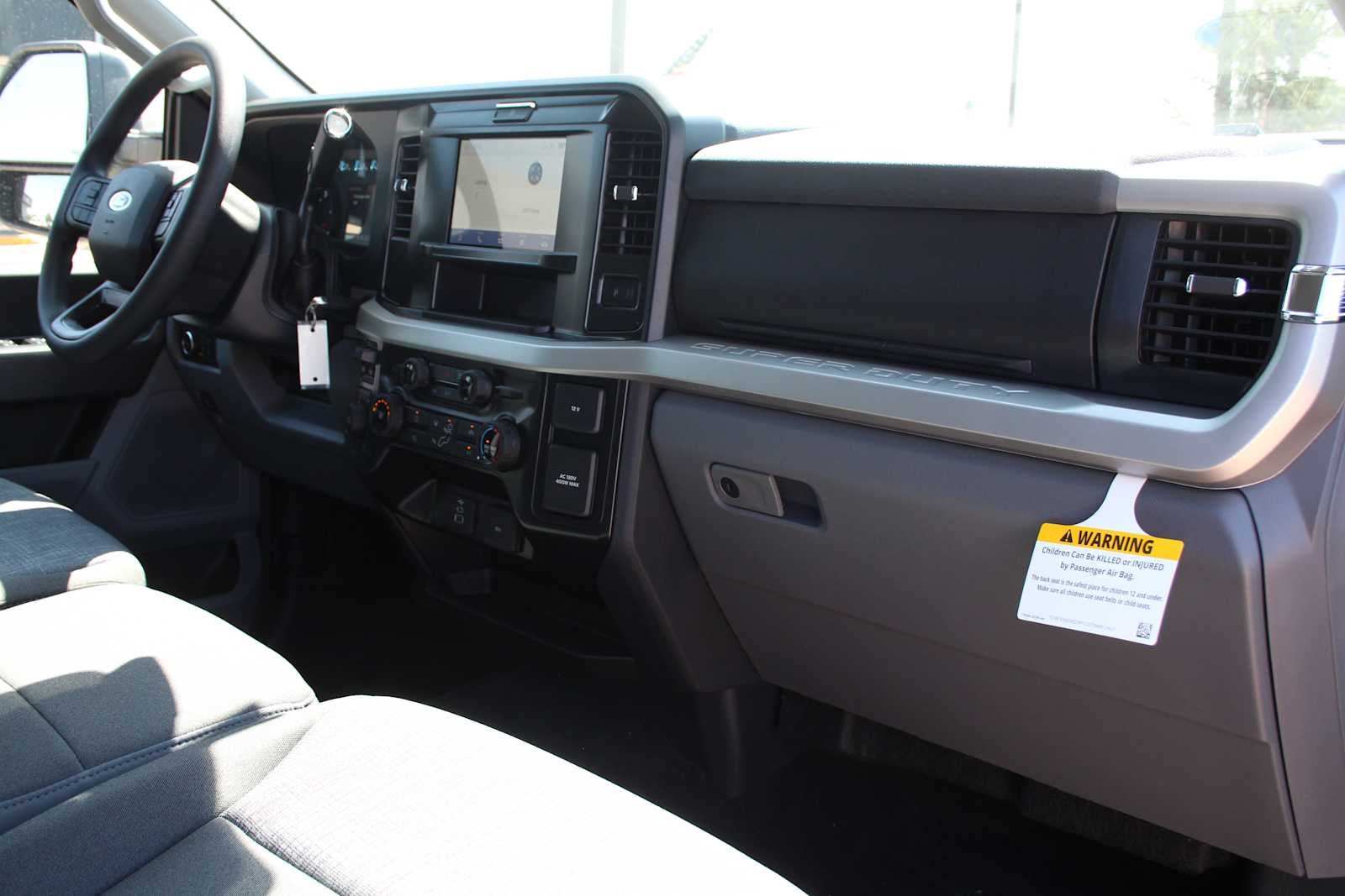 2026 Ford Super Duty F-350 DRW Pickup XLT
