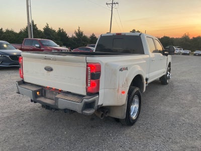 2023 Ford Super Duty F-350 DRW Pickup LARIAT