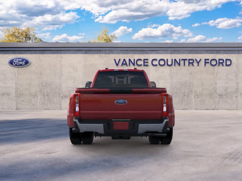 2026 Ford Super Duty F-350 DRW Pickup XLT