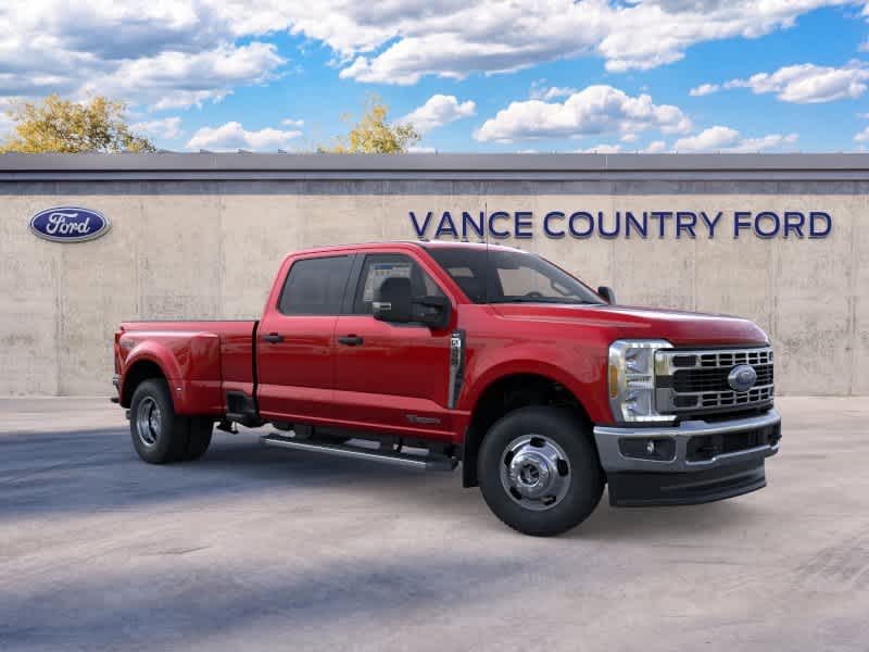 2026 Ford Super Duty F-350 DRW Pickup XLT