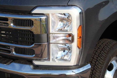 2026 Ford Super Duty F-350 DRW Pickup XLT