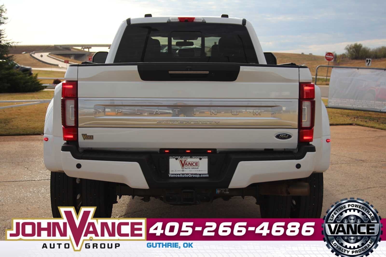 2022 Ford Super Duty F-450 DRW Platinum