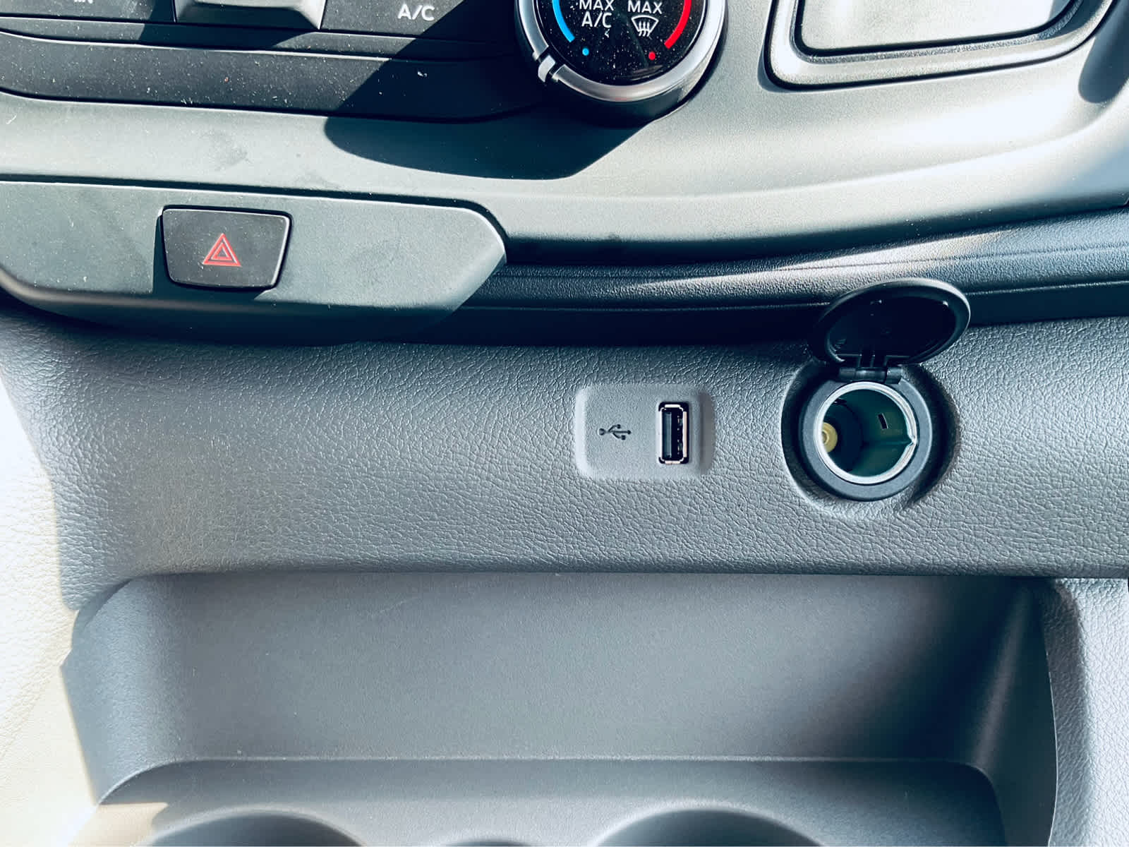 2025 Ford Transit Base