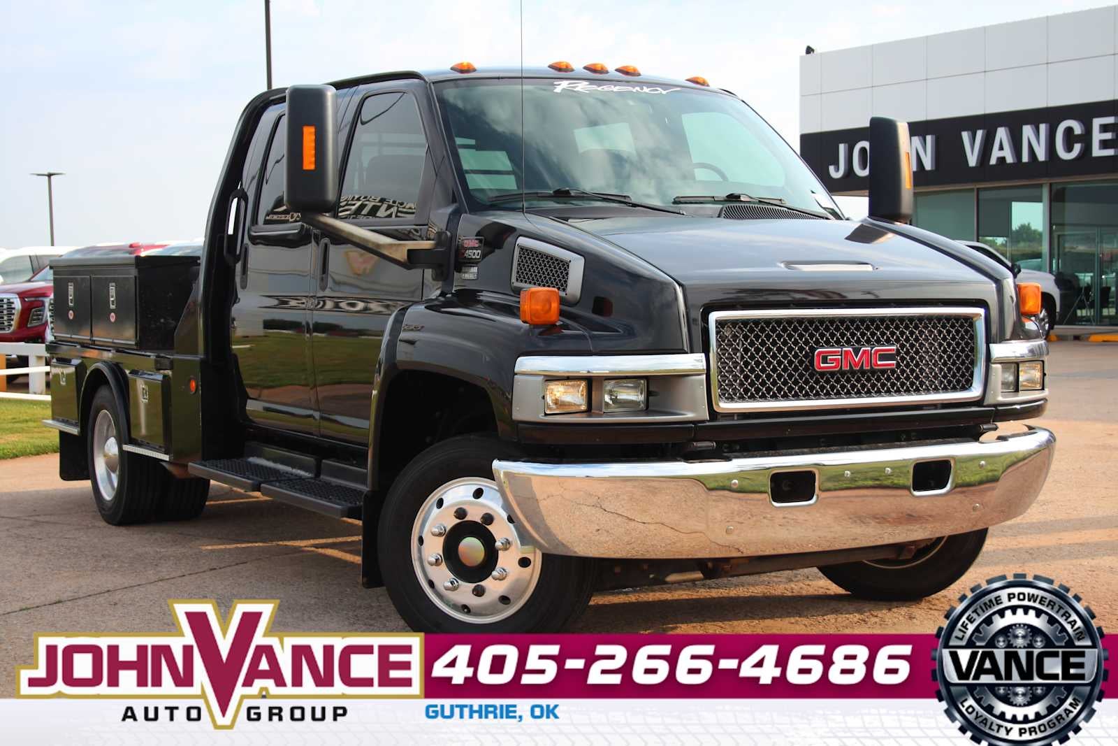 2005 GMC TopKick's photo