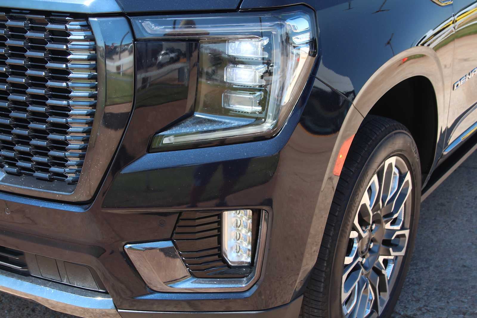 2023 GMC Yukon Denali Ultimate Denali Ultimate