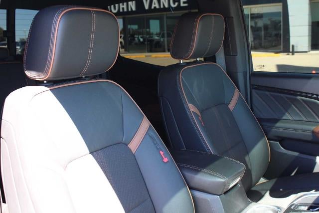 2025 GMC Canyon 4WD AT4