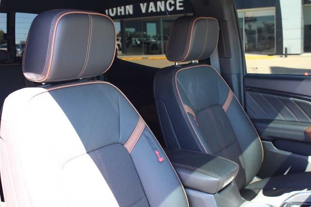 2025 GMC Canyon 4WD AT4