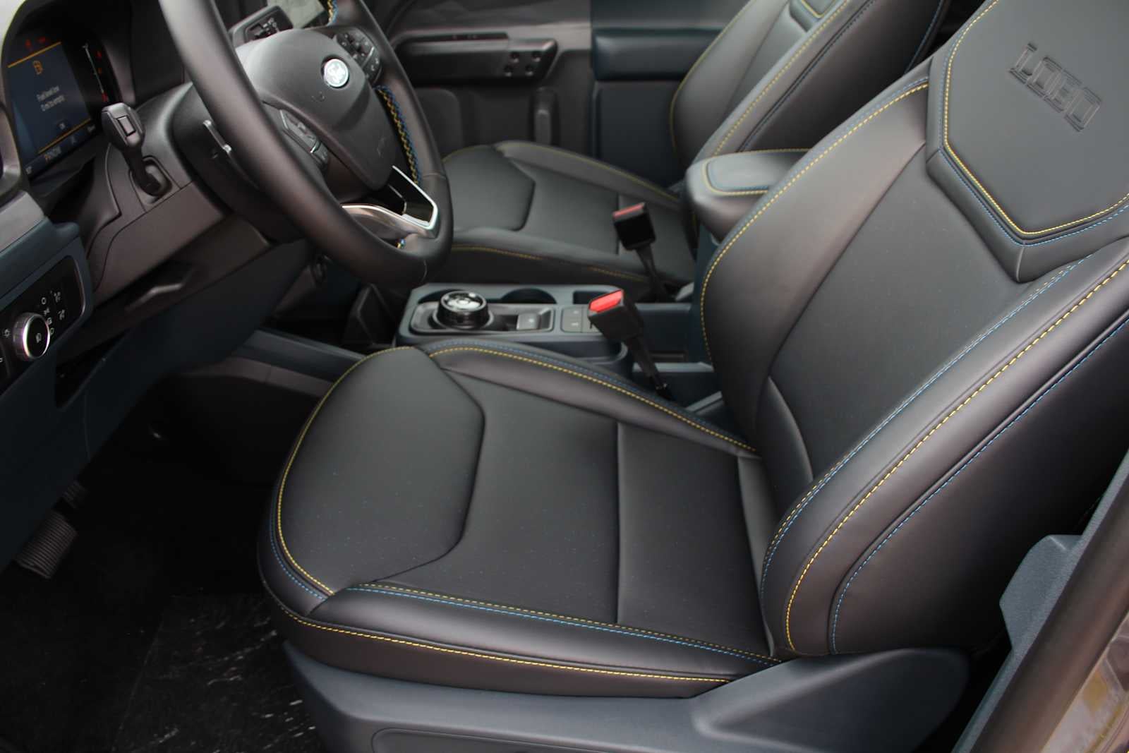 2026 Ford Maverick Lobo Standard